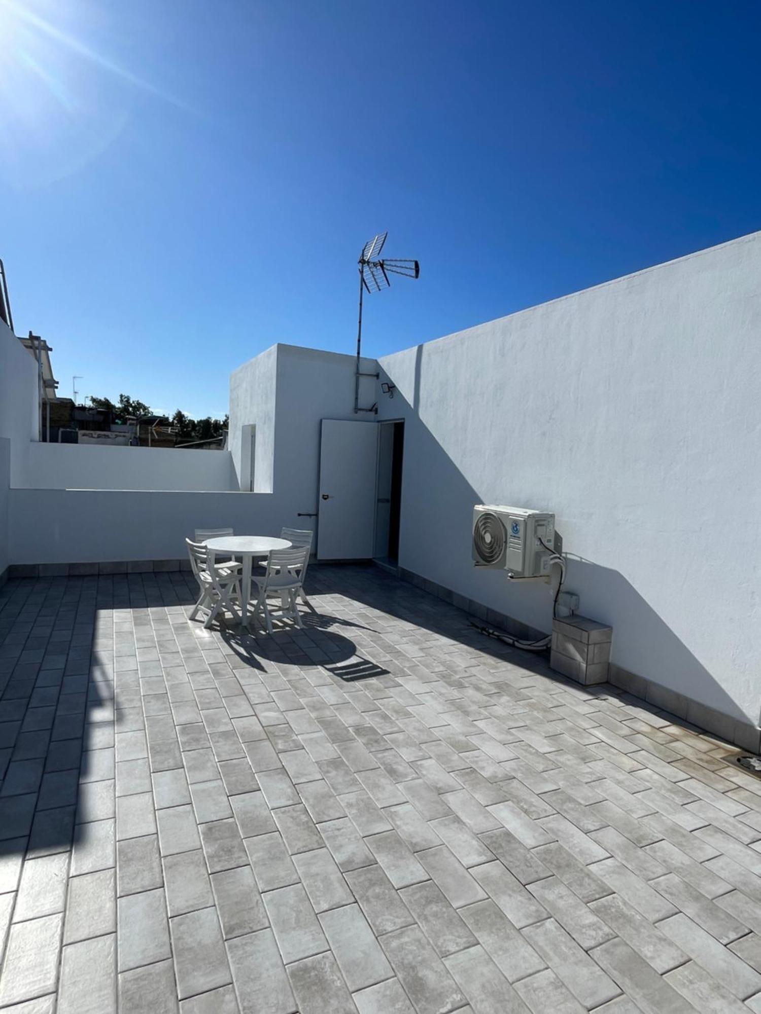 Apartamento Vitelio Кармона Экстерьер фото
